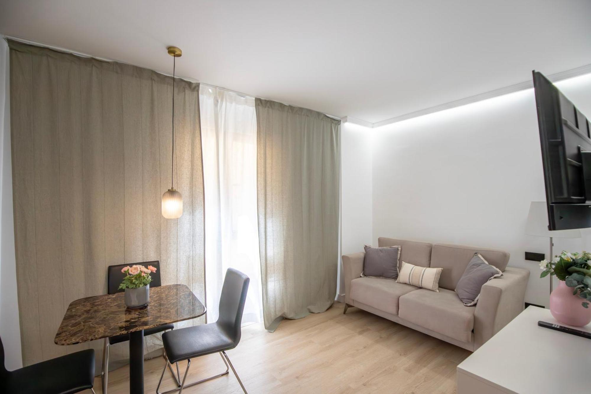 Edificio Leganitos Apartment Madrid